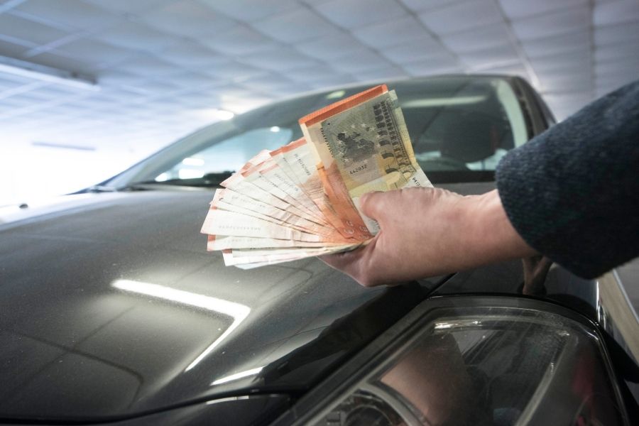 יורו ליס מימון לרכב